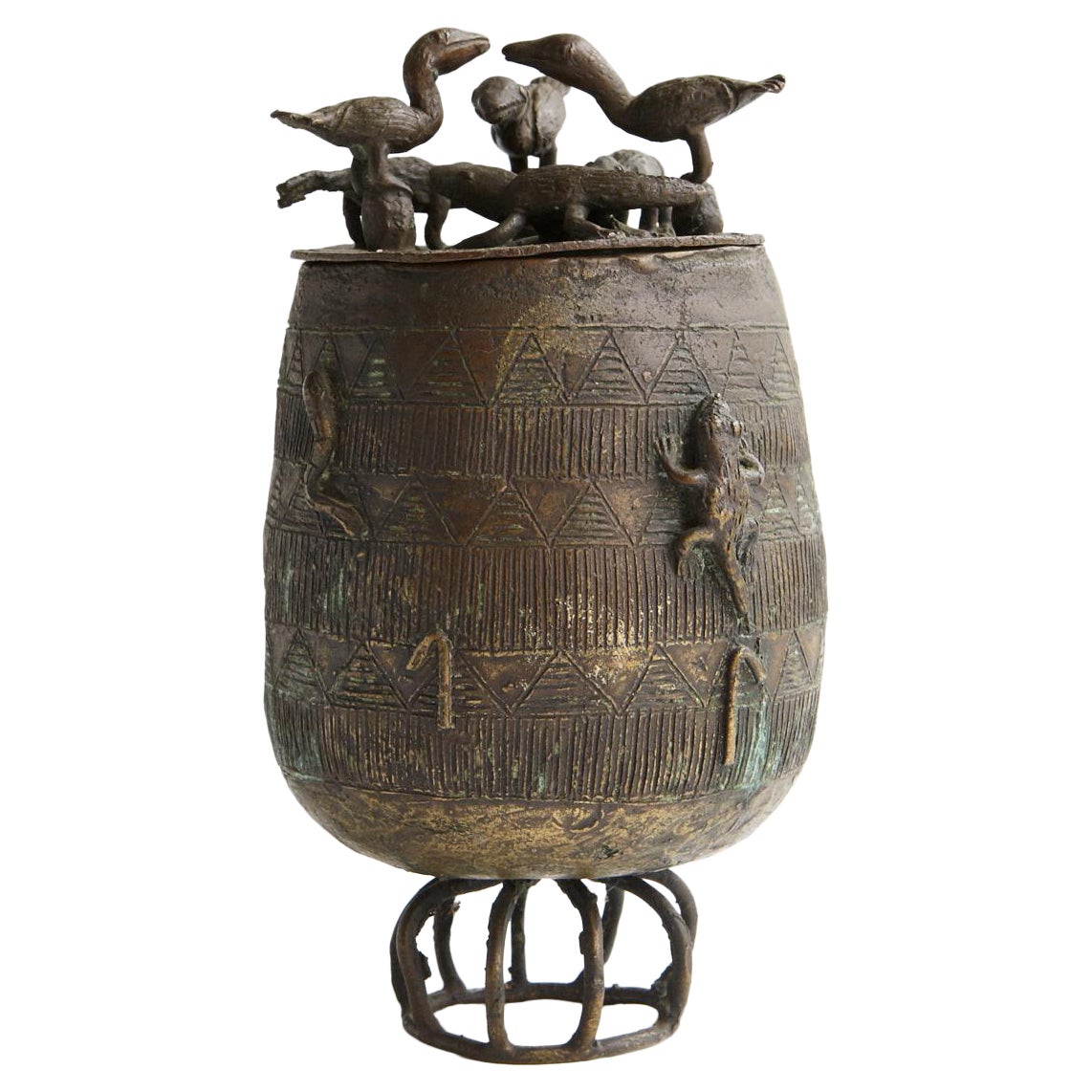 Pot à poussière en bronze - Kuduo, peuple Asante, Ghana, années 1940 en vente