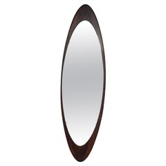 Grand miroir ovale de fabrication italienne des années 1960