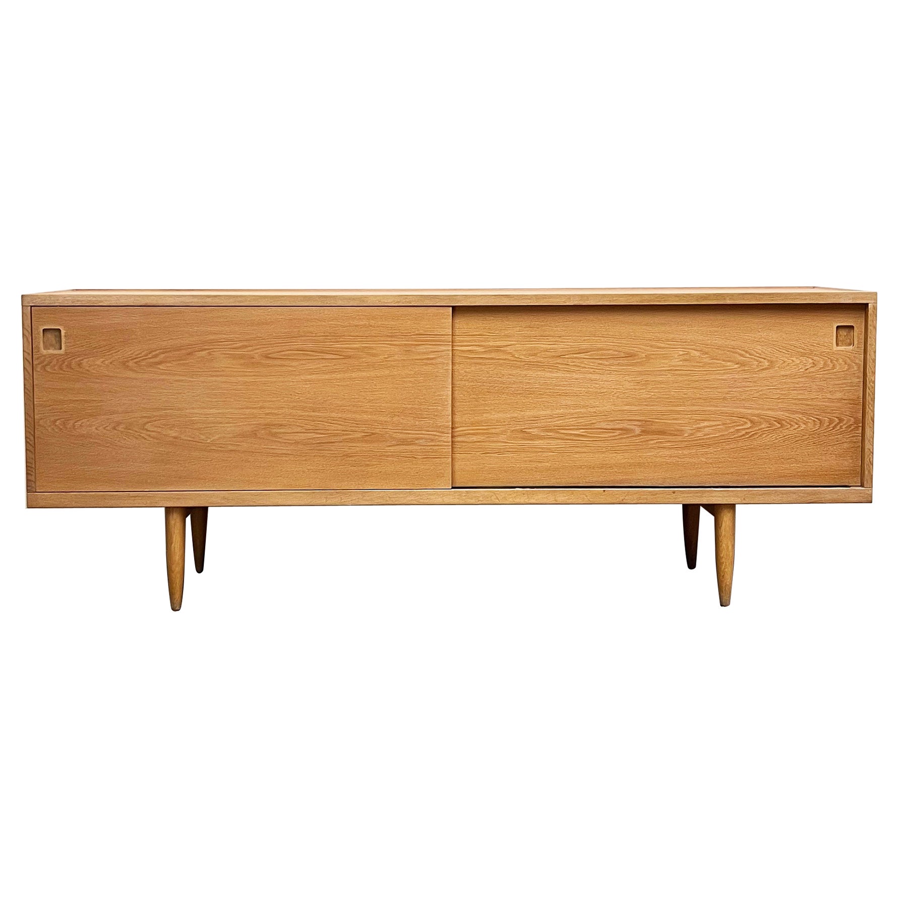 Danish Mid-Century Modern Oak Wood Sideboard, Niels O. Møller for J.L. Moller For Sale