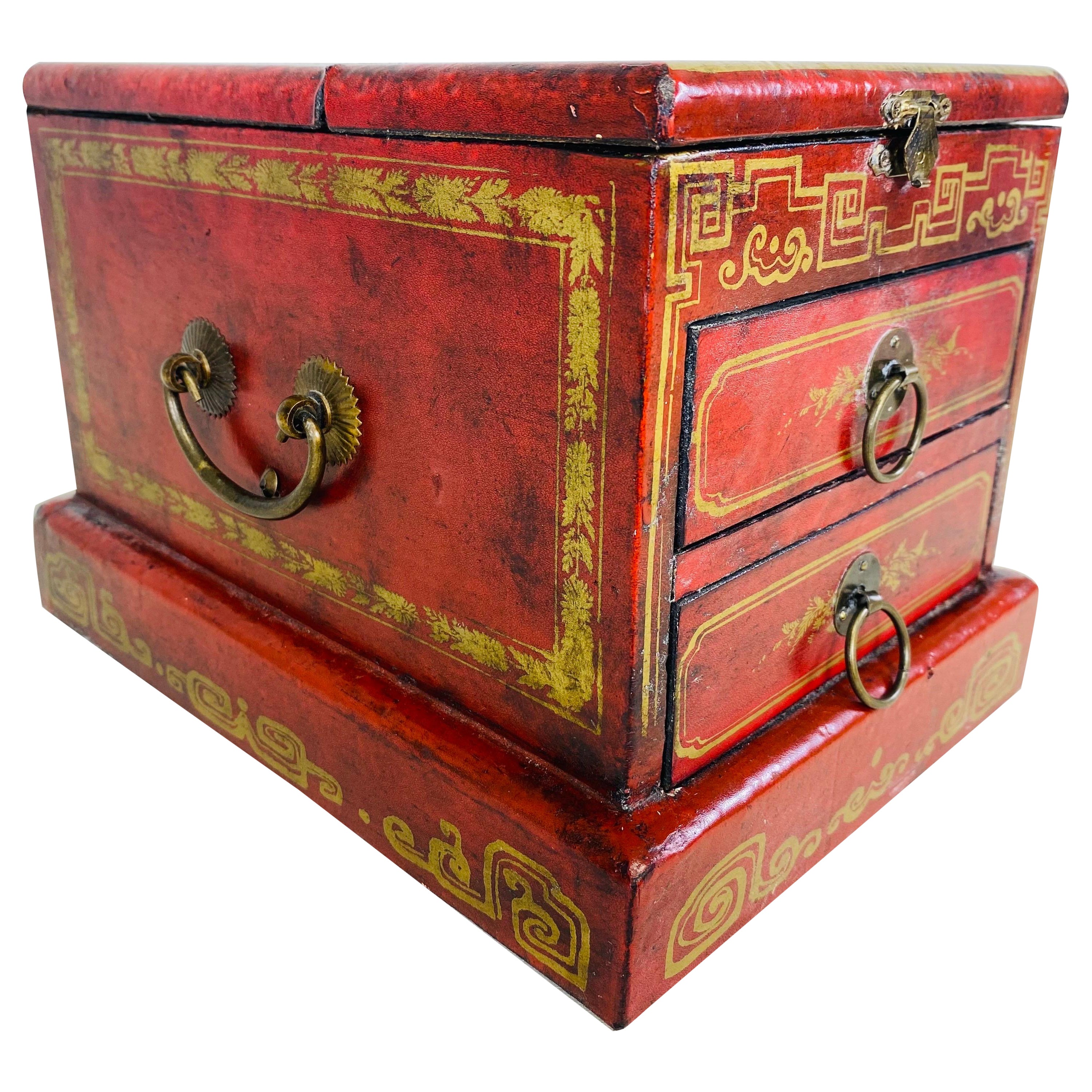 Vintage leather clad hand painted Chinese dresser box. For Sale