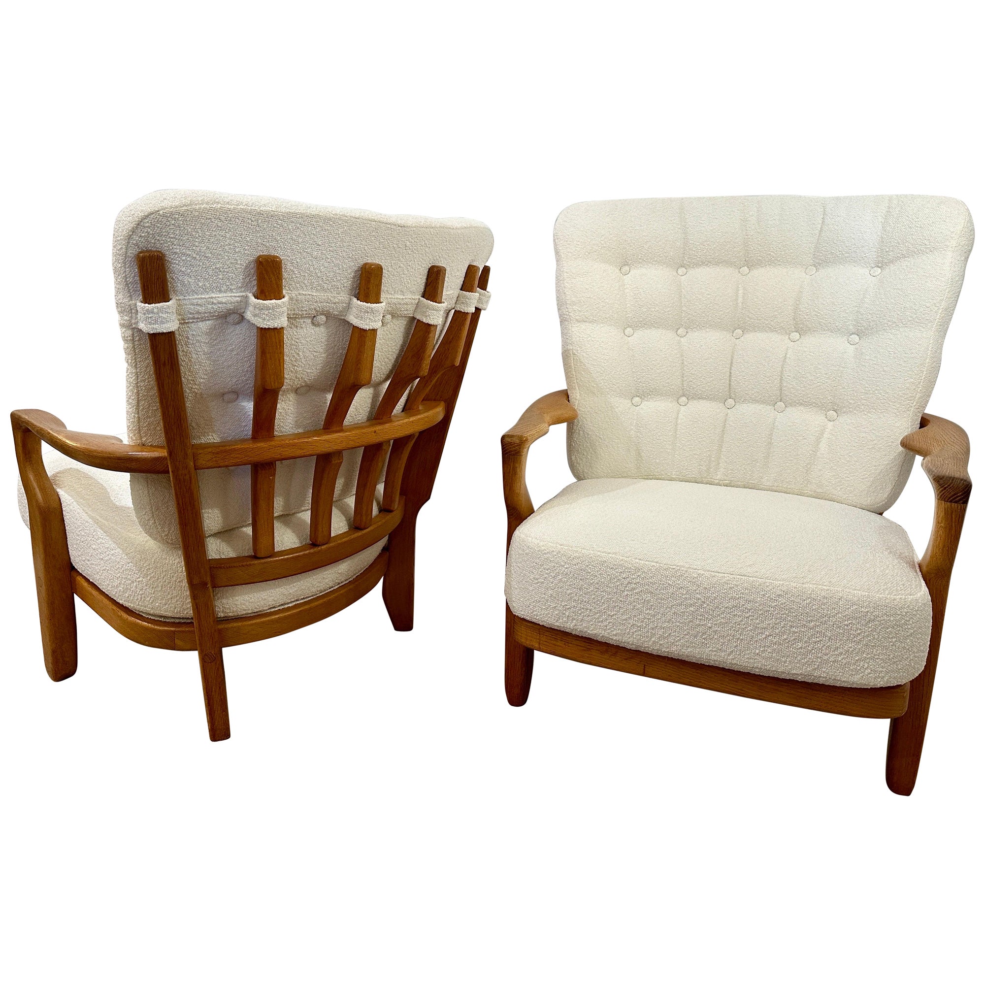 Guillerme et Chambron Paire de fauteuils en Oak Romeo & Juliet pour Votre Maison en vente