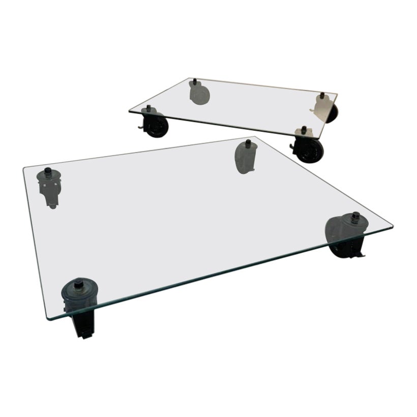 Pair of glass and metal low tables by Gae Aulenti for Fontana Arte, 1970s  For Sale