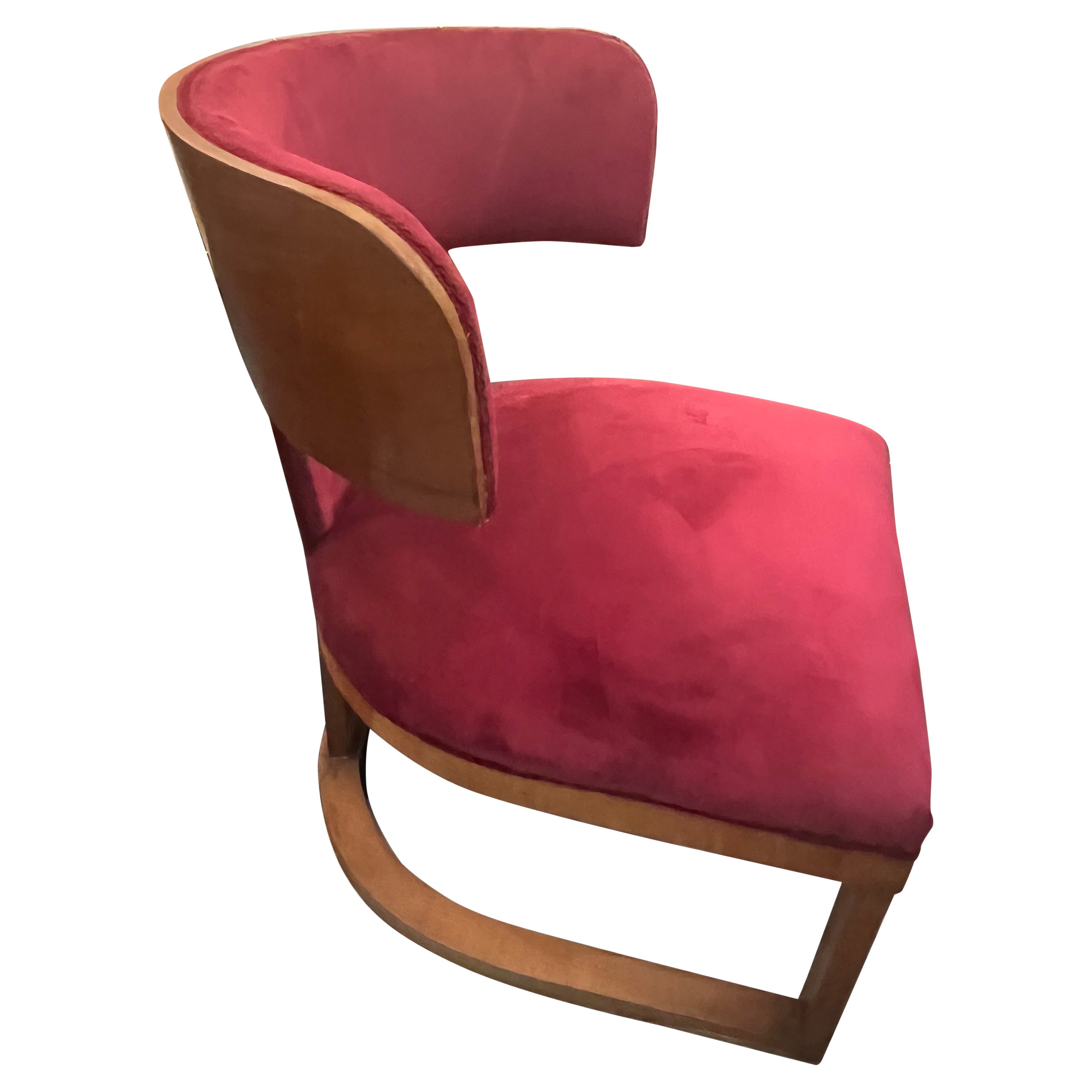 Art Deco armchair by Ernesto Lapadula 1930s made of Walnut wood and Fuchsia velvet For Sale