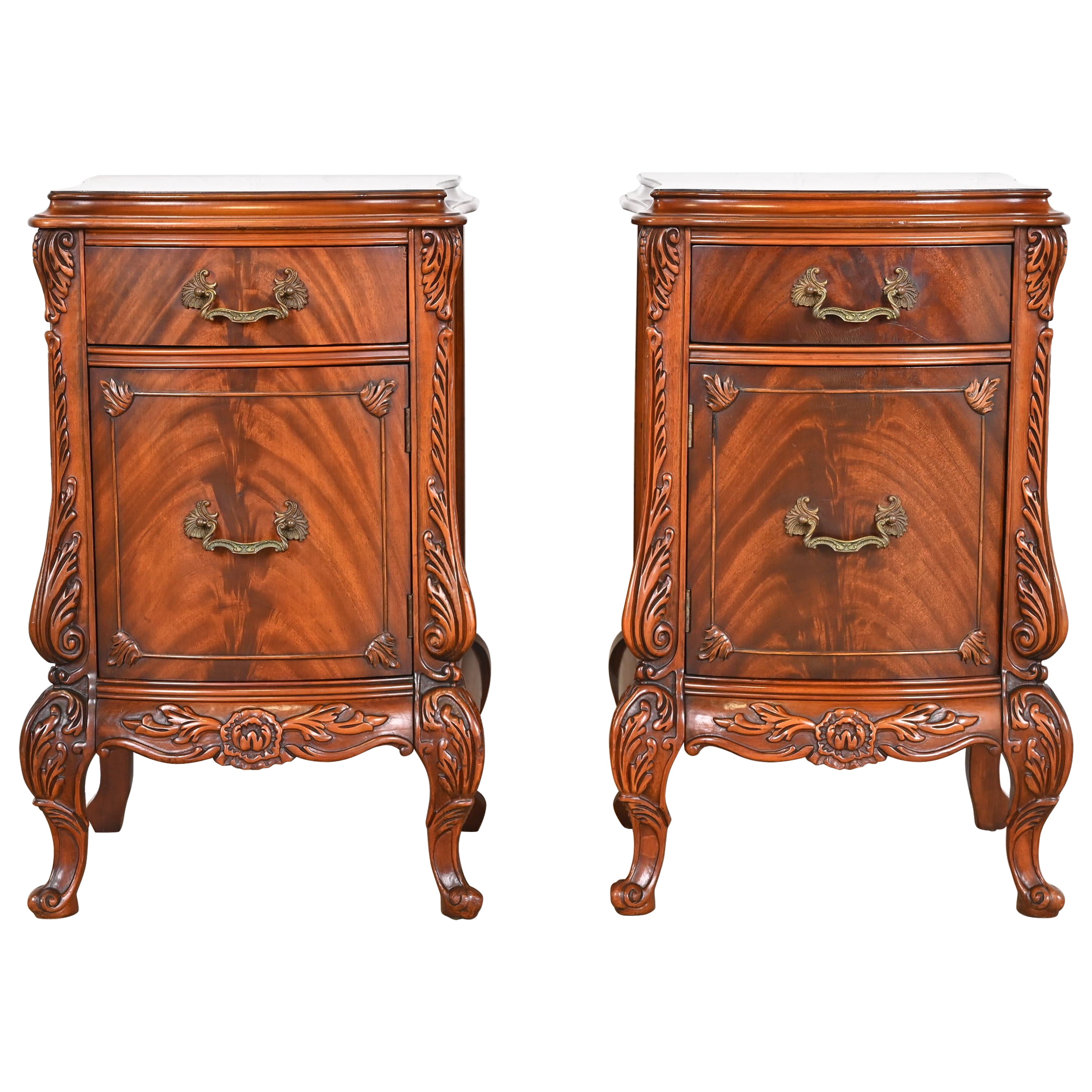Romweber French Louis XV Flame Mahogany Nightstands, Circa 1920s For Sale