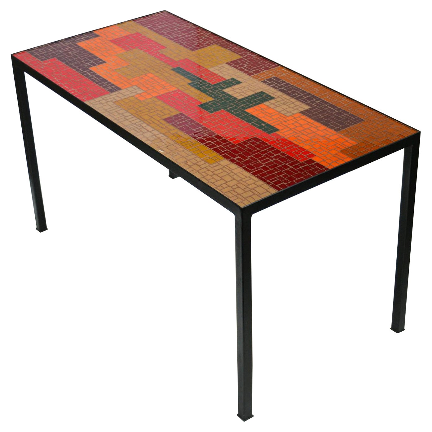 Table basse en mosaïque avec motif abstrait en noir, rouge, orange et ocre en vente