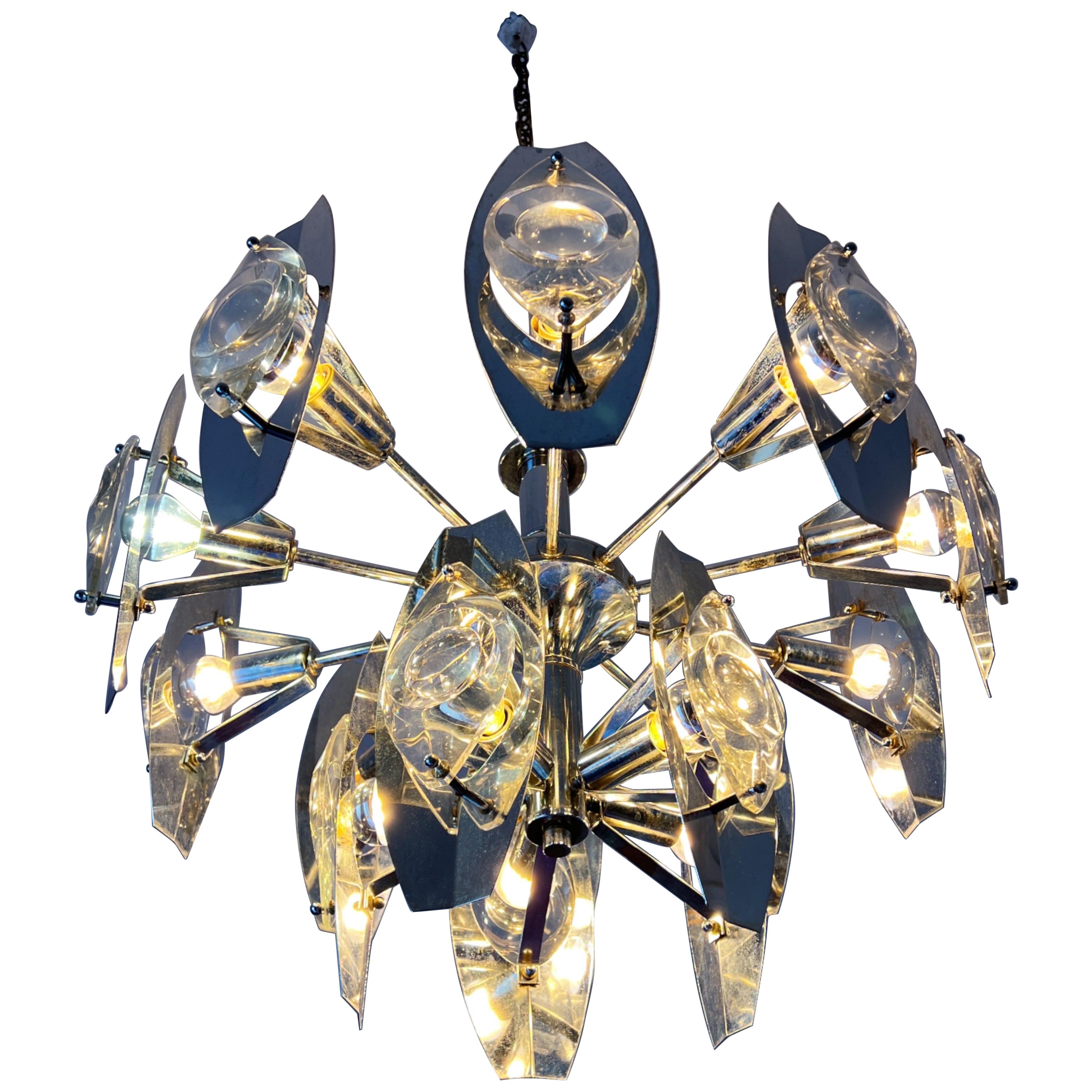 Mid-centery modern chandelier designed by Oscar Torlasco, 1960 For Sale