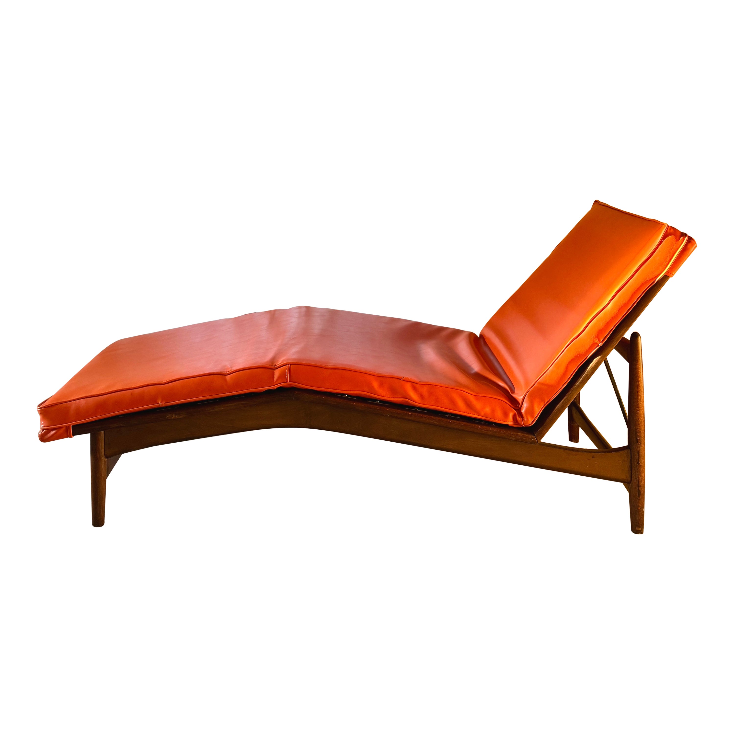 A beautiful mid century modern Danish lounge chair by Ib Kofod Larsen for Selig For Sale