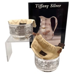 Tiffany & Co. Seltene Kinderschale & Porringer aus Sterlingsilber mit Originalbeuteln aus Sterlingsilber