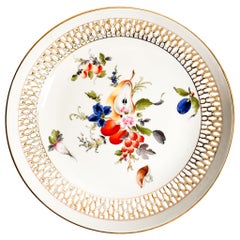 Retro Herend Porcelain Centerpiece with Fruit Motif from the 1960s