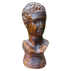 Sculpture française en buste patiné d'un homme classique