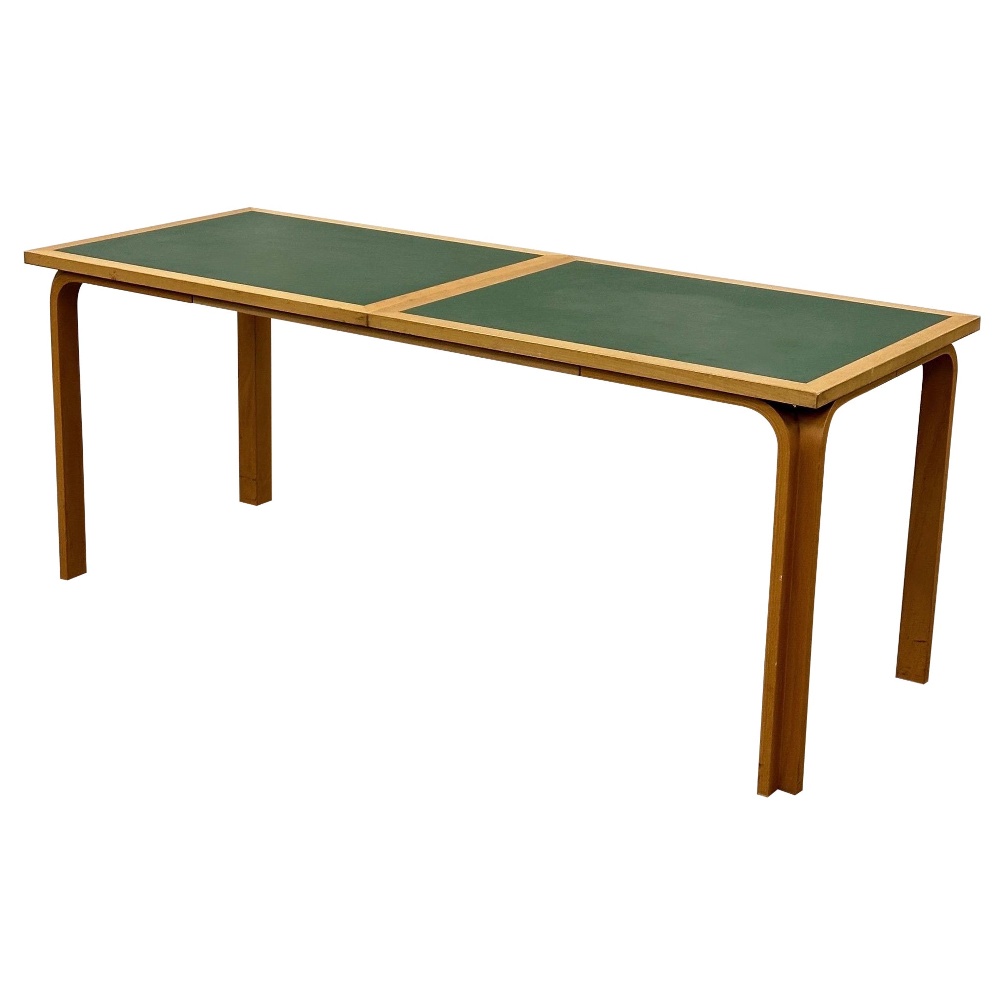 Tisch/Schreibtisch aus grünem Linoleum von Rud Thygesen und Johnny Sørensen für Magnus Olesen im Angebot