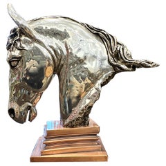 Ricardo Del Rio (1961 -) Ciudad de México. Escultura grande de cabeza de caballo bañada en plata