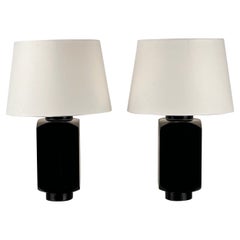 Paar 'Ébène' Tischlampen mit Pergamentschirmen von Design Frères