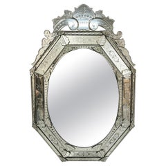 Antique Venetian Cushion Form Mirror (miroir à coussin)