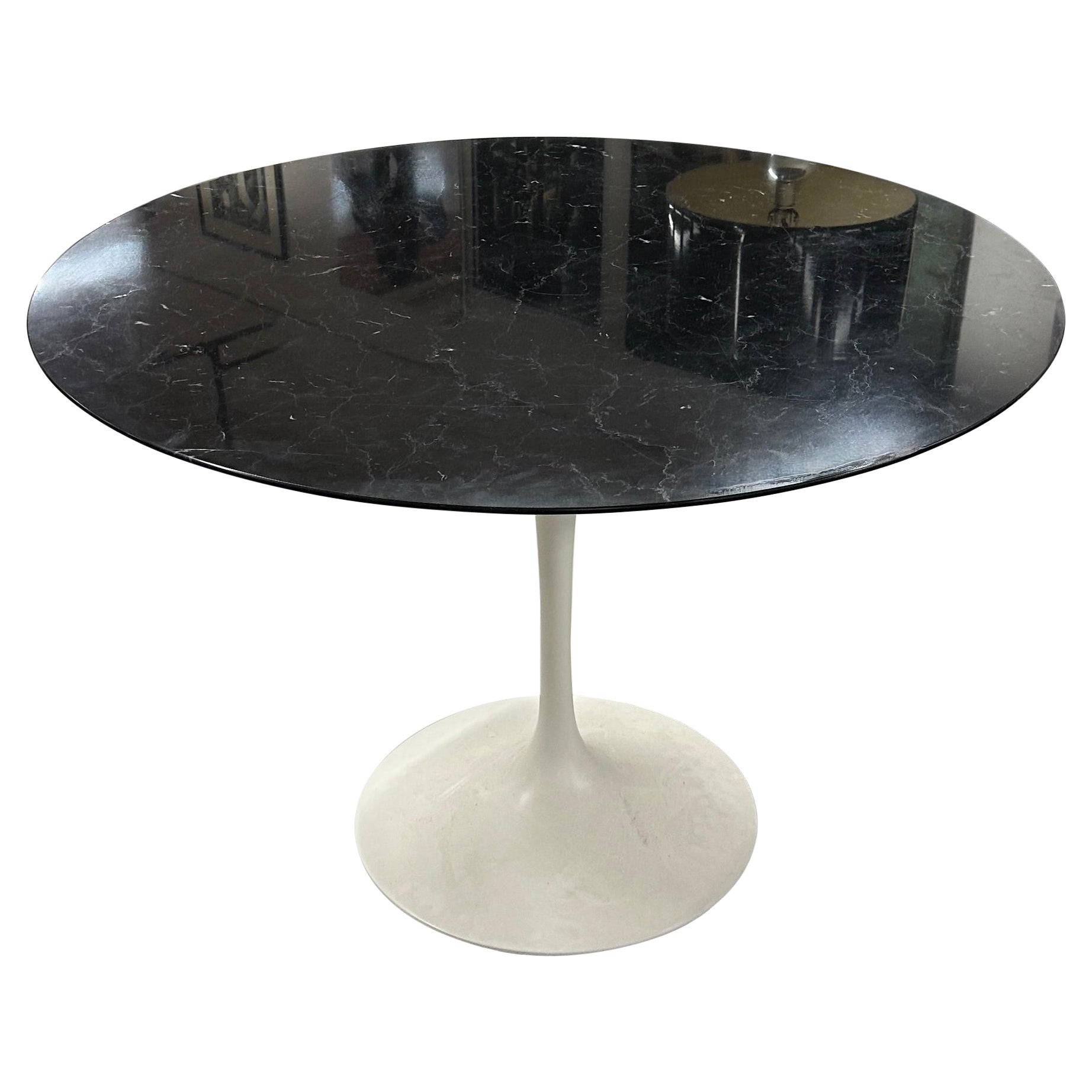 Knoll Saarinen Tulip Table with Black Marble For Sale