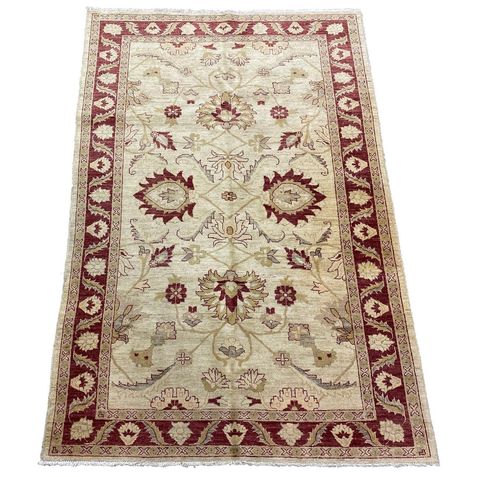 Pakistanischer Peshawar-Teppich - 9'-5" x 6'-2" im Angebot