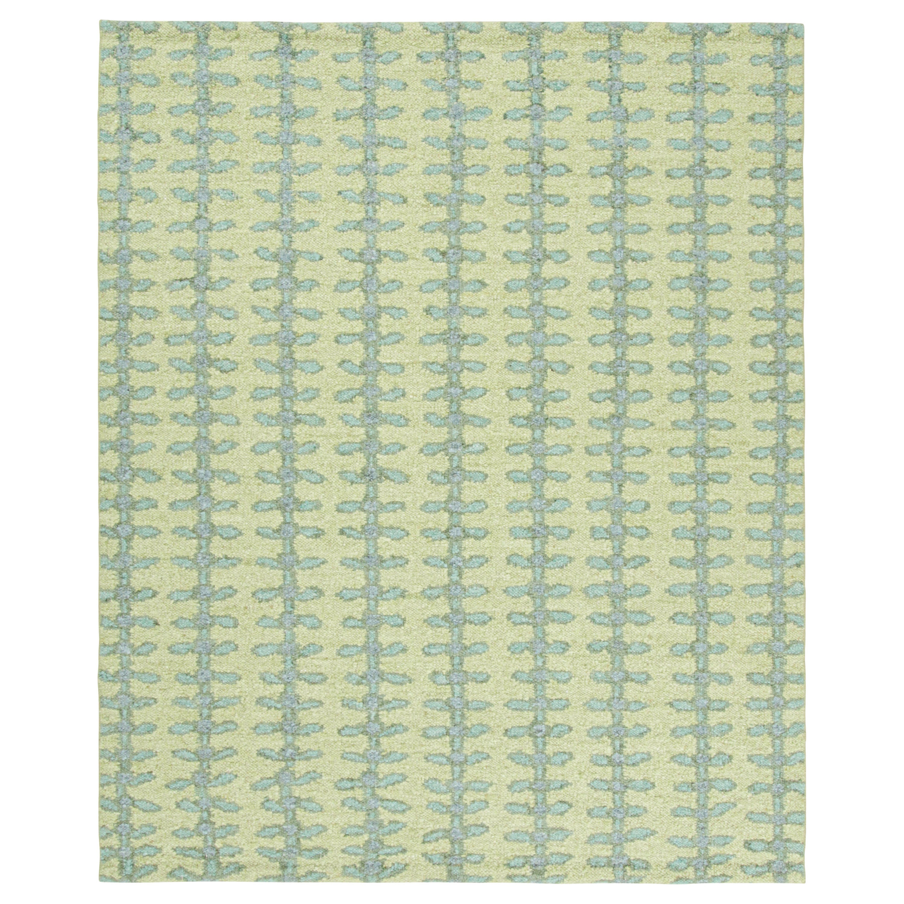 Tapis de style scandinave à motif floral vert et bleu de Rug & Kilim