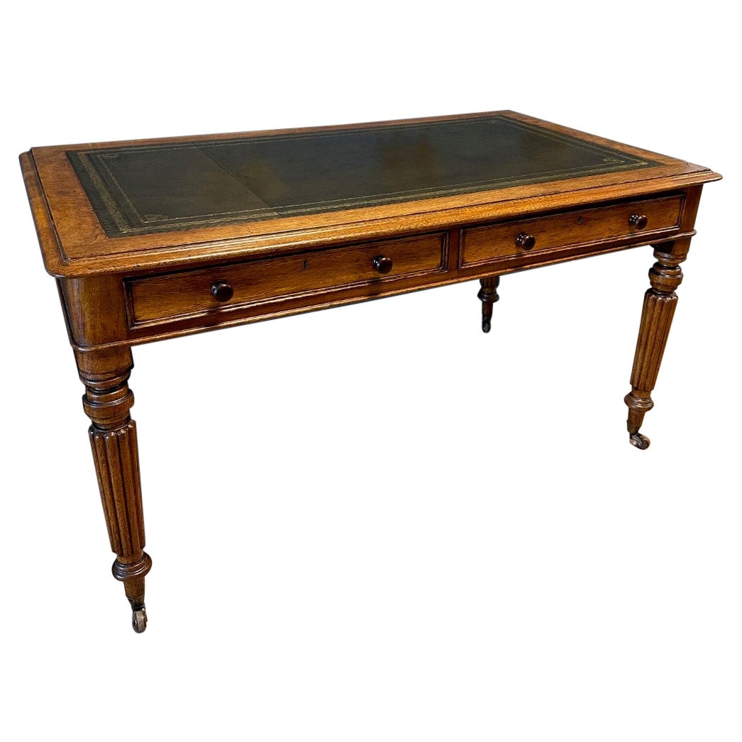 19th Century Victorian oak writing table For Sale