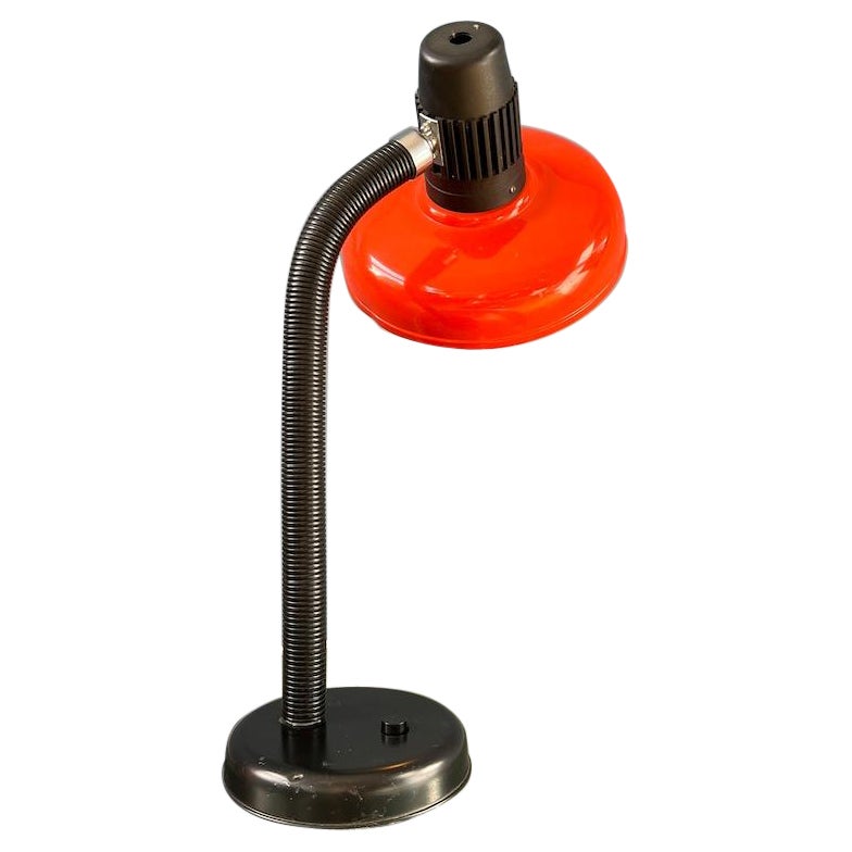 Lampe de bureau rouge à bras souple de l'ère spatiale, 1970 en vente