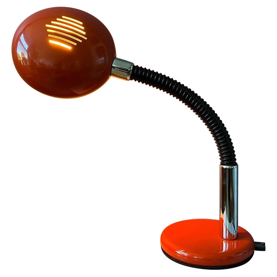 Lampe de bureau rouge flexible et réglable de l'ère spatiale du milieu du siècle dernier, 1970 en vente