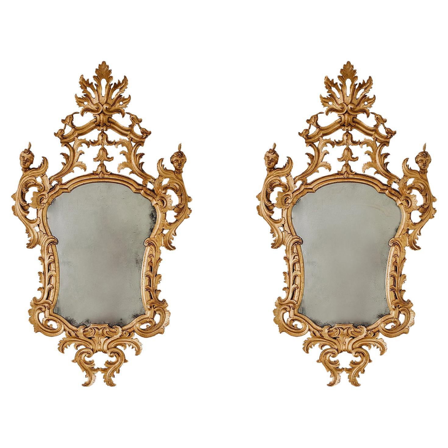 Paire de miroirs italiens du 18ème siècle en bois doré, Louis XV