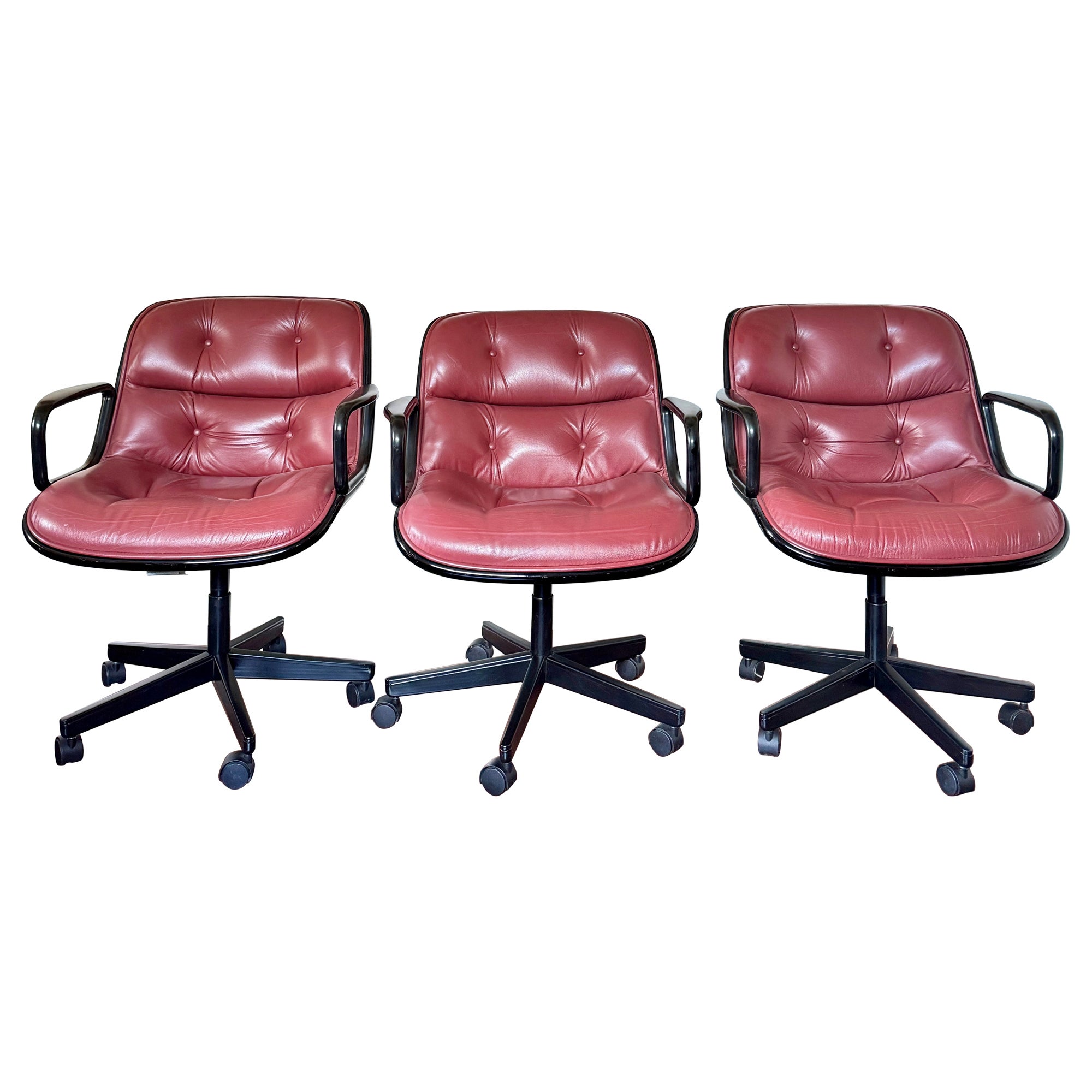 Satz von 3 executive-Sesseln aus Leder, entworfen von Charles Pollock für Knoll im Angebot