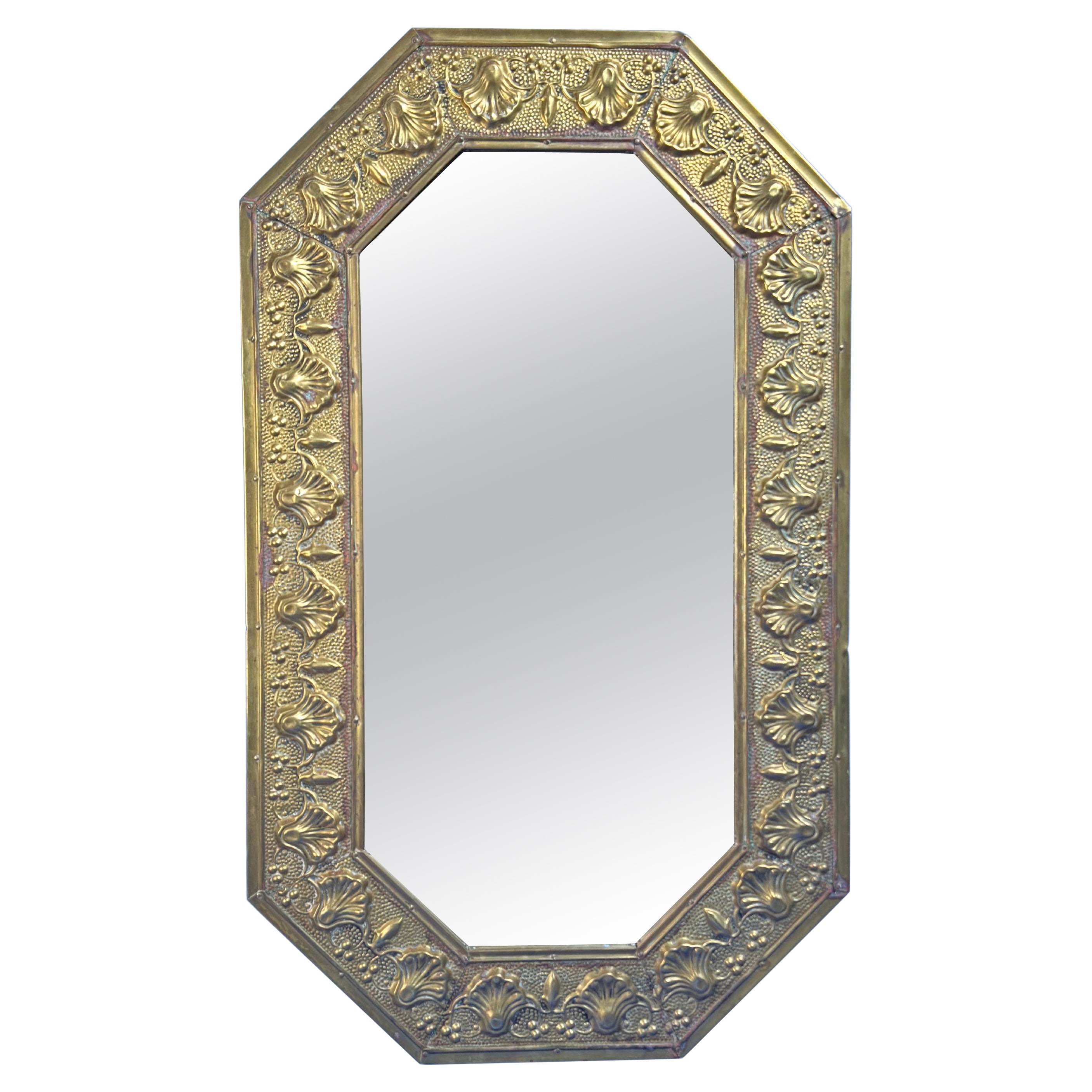 Arts and Crafts Wall Mirror in Hammered Brass 'Repousse' - Circa 1910, England  For Sale