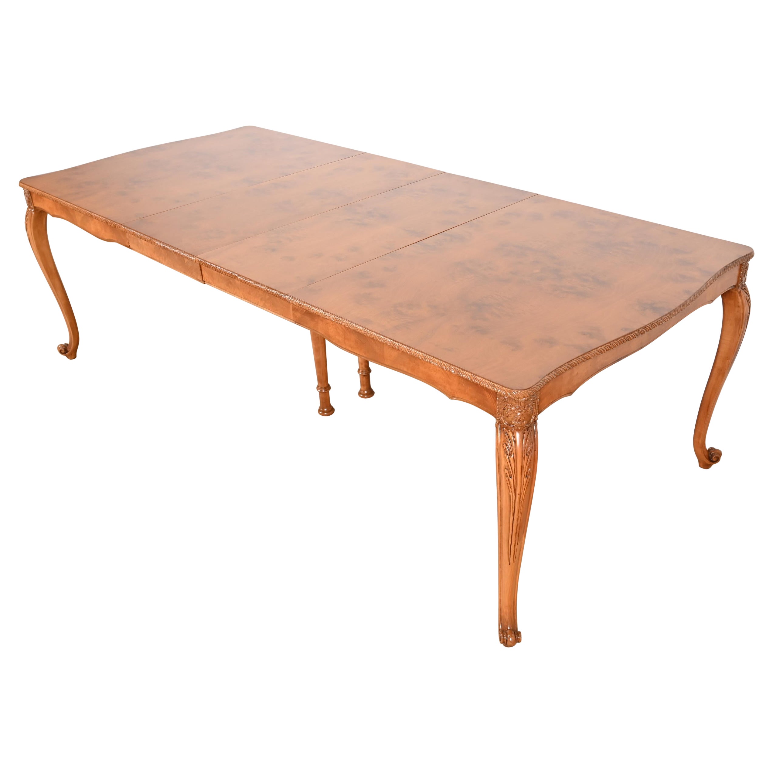 Romweber table de salle à manger provinciale française Louis XV à rallonge en bois de ronce, revernie en vente