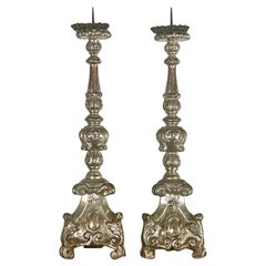 Paire de chandeliers italiens du 19ème siècle en argent doré