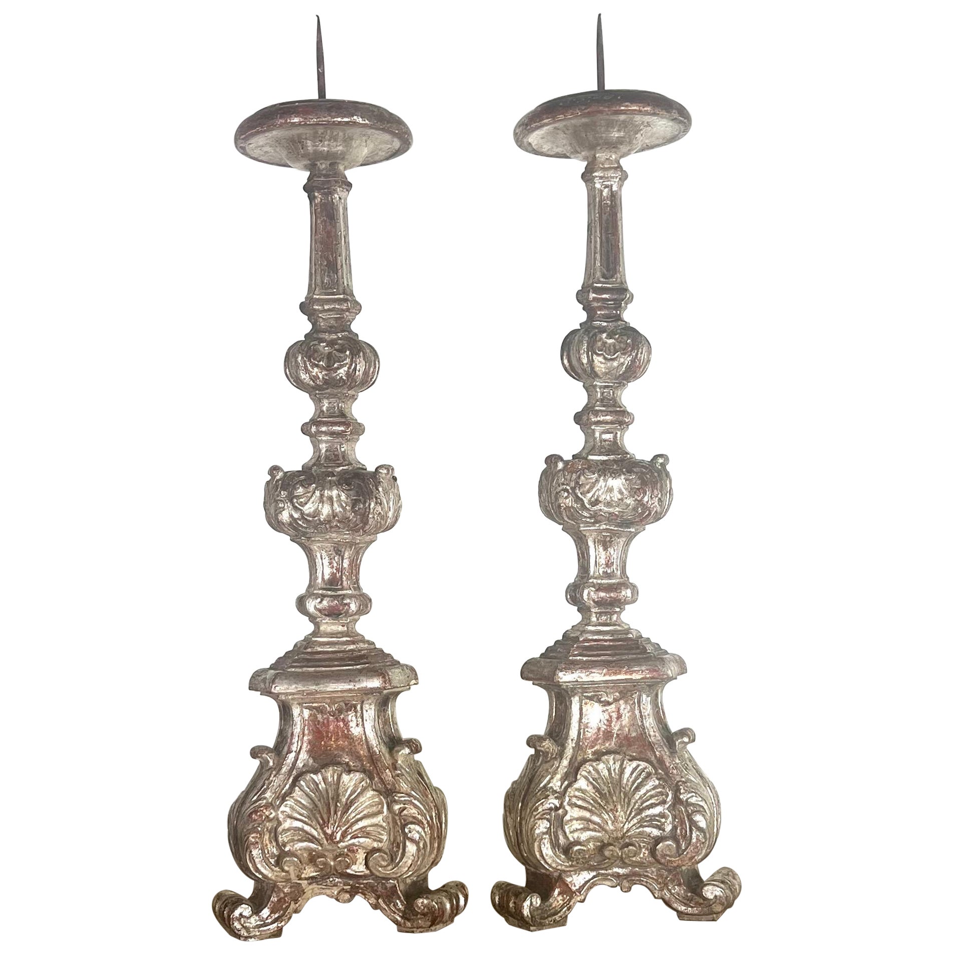 Paire de chandeliers italiens du 19ème siècle en argent doré