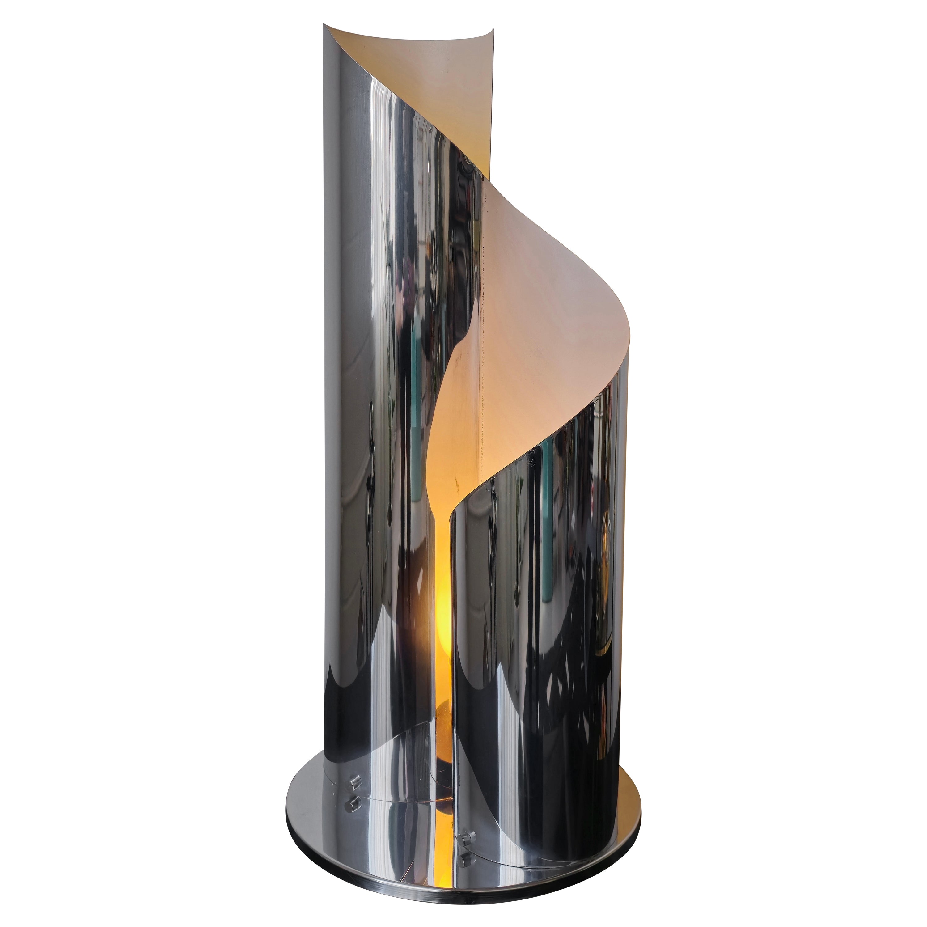 Lampe de table sculpturale en métal de style moderne de l'ère spatiale, milieu du siècle dernier en vente