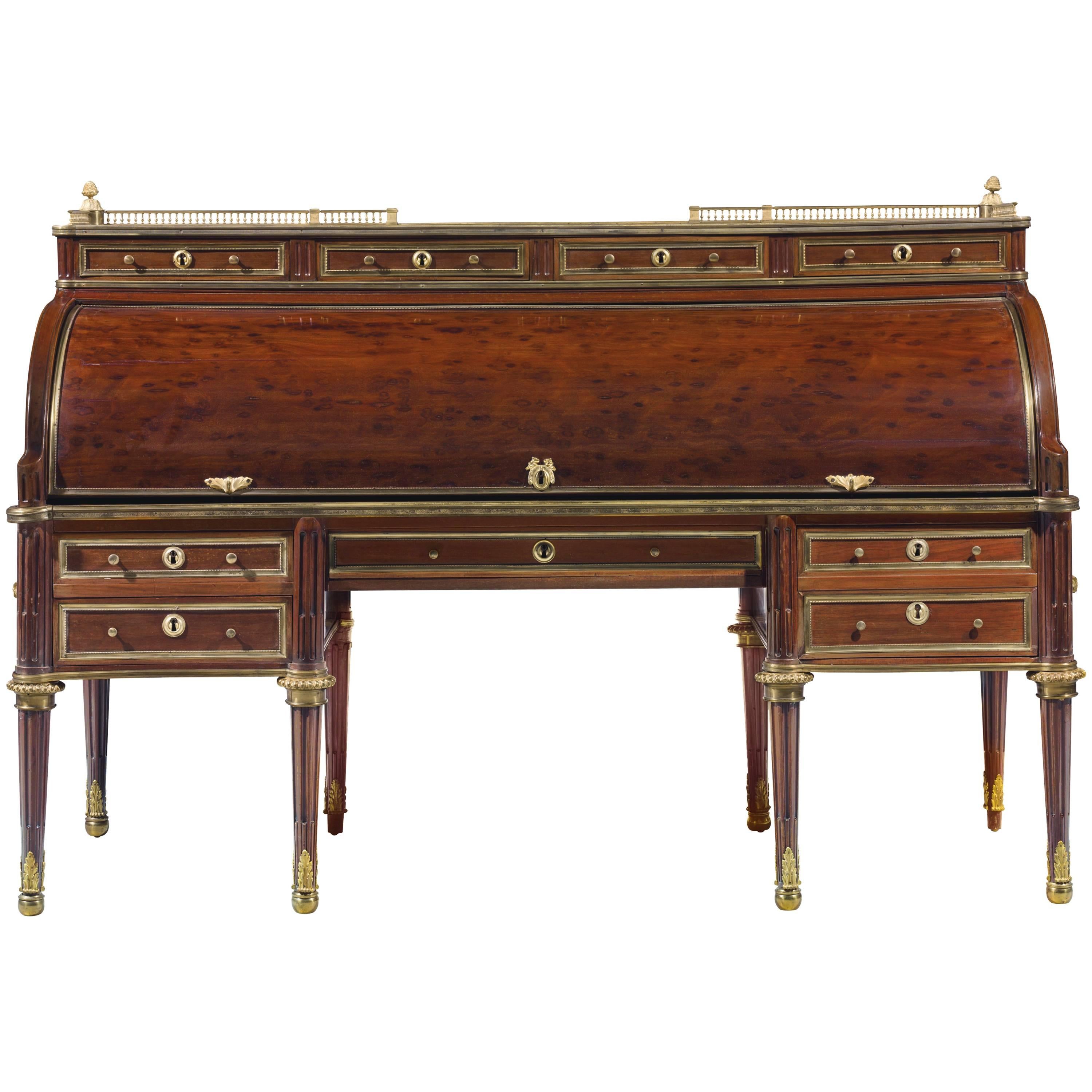 Important Louis XVI Bureau a Cylindre, French, 18th Century For Sale