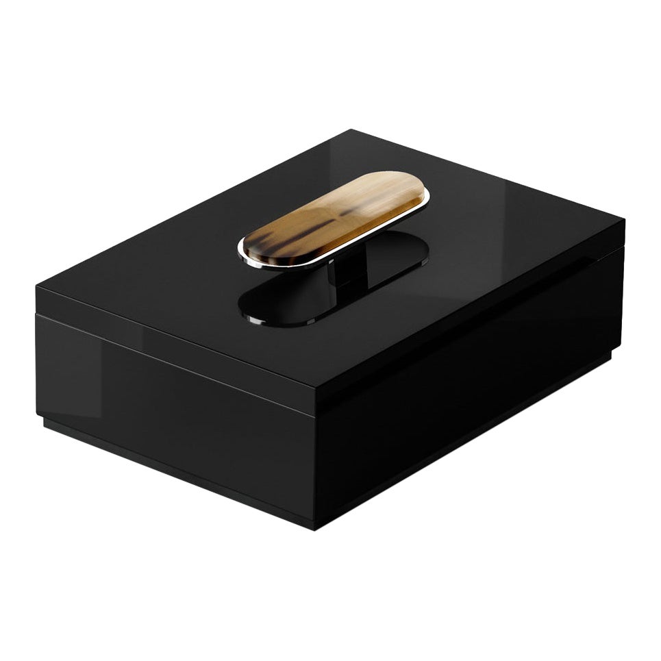 Boîte Priora en laque noire brillante avec détails en Corno Italiano, Mod. 2411 en vente