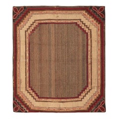 Beautiful Small Vintage American Hooked Rug 4'11" x 5'8"