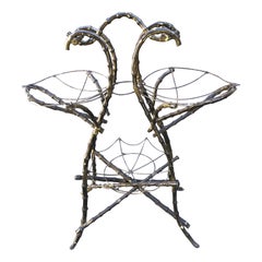 Shaped Bamboo Tiered Plant Stand w/ Wire Spider Web Holders Painted Black (Support de plantes à étages en bambou avec fil de fer et toile d'araignée peint en noir)