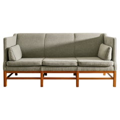Dänisches Dreisitzer-Sofa aus der Mitte des Jahrhunderts aus Kiefer und Wolle, hergestellt in Dänemark, 1960er Jahre 