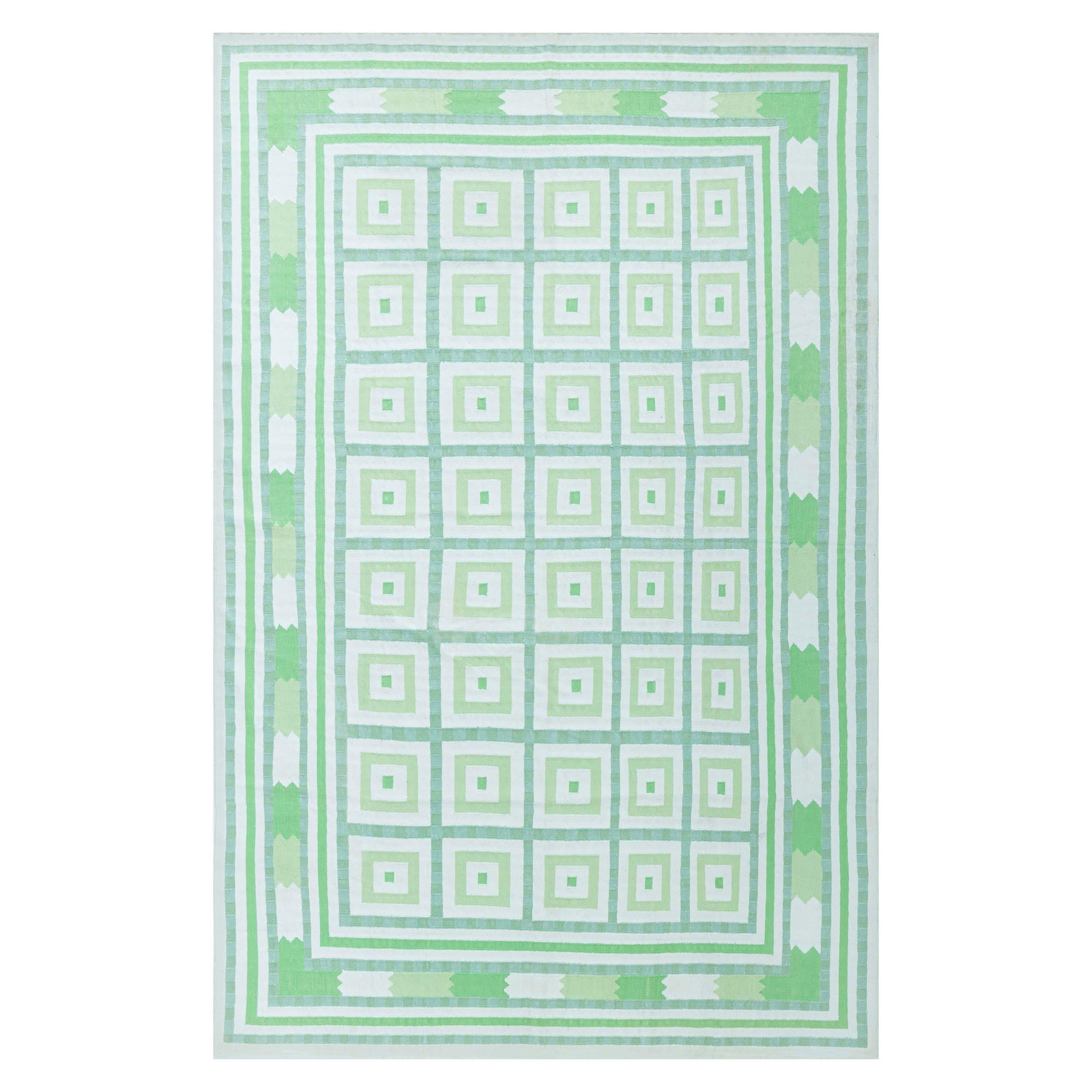 Indischer Dhurrie-Teppich in Grün und Beige, Vintage im Angebot