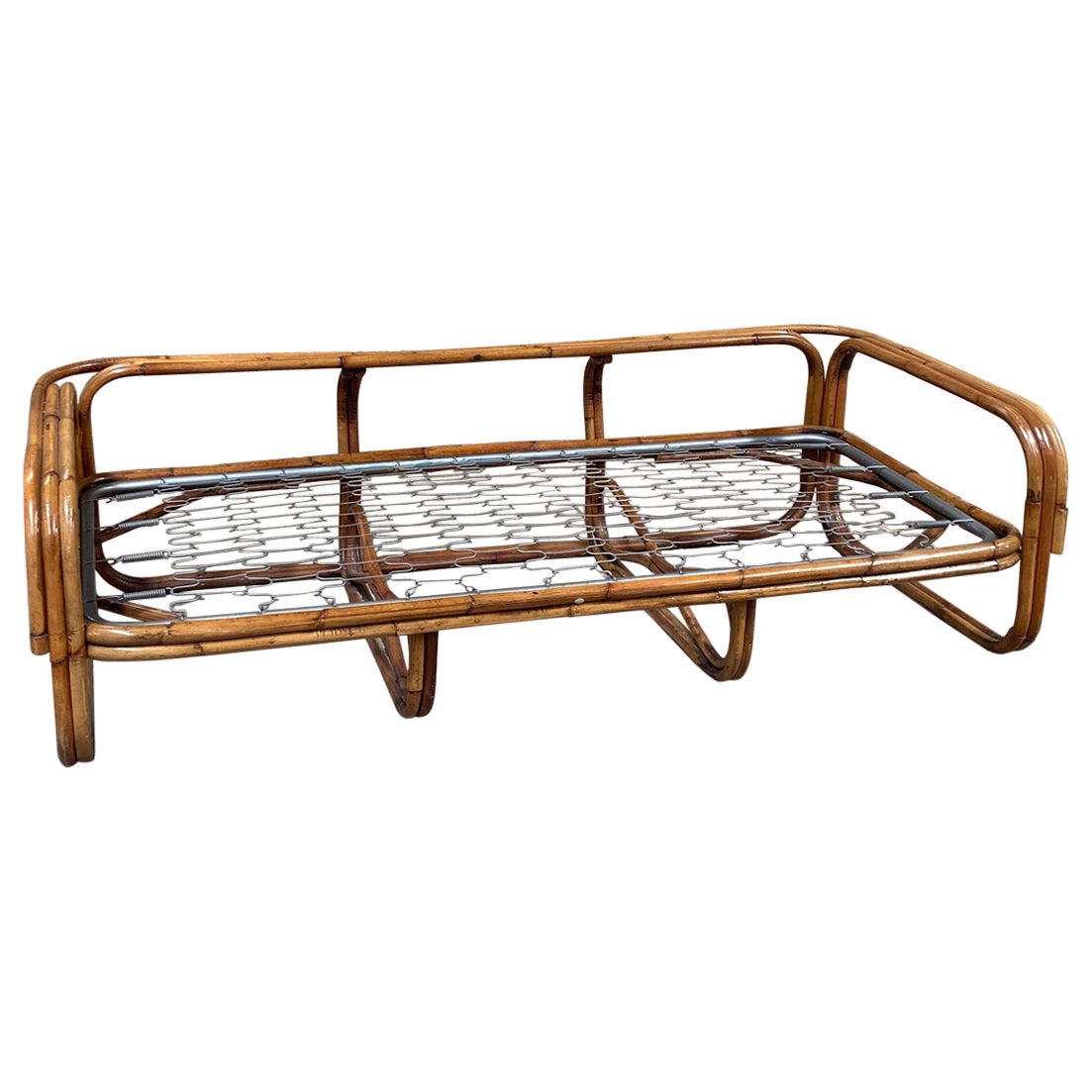 Mid-Century Modern Italian Bamboo and Rattan Sofa or Day Bed. 1970s For Sale