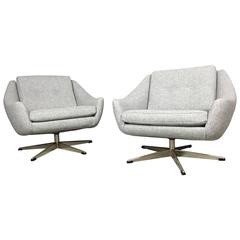 Pair of Scandinavian Modern Swivel Chairs, Wool and Chrome, 1970s