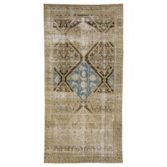 Beige Antique Persian Malayer Wool Rug Tribal Motif From The 1900s (Tapis de laine perse antique à motifs tribaux des années 1900)