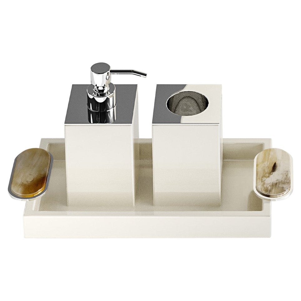 Argentella Bath Set in Ivory Lacquer and Corno Italiano, Mod. 2436-2439-2442 For Sale