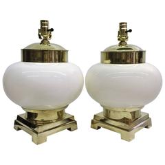 Pair of Mid-Century Lamps in Ivory Ceramic and Brass 6