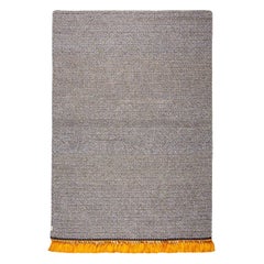Alfombra gruesa XL de ganchillo hecha a mano en gris beige dorado de algodón y poliéster