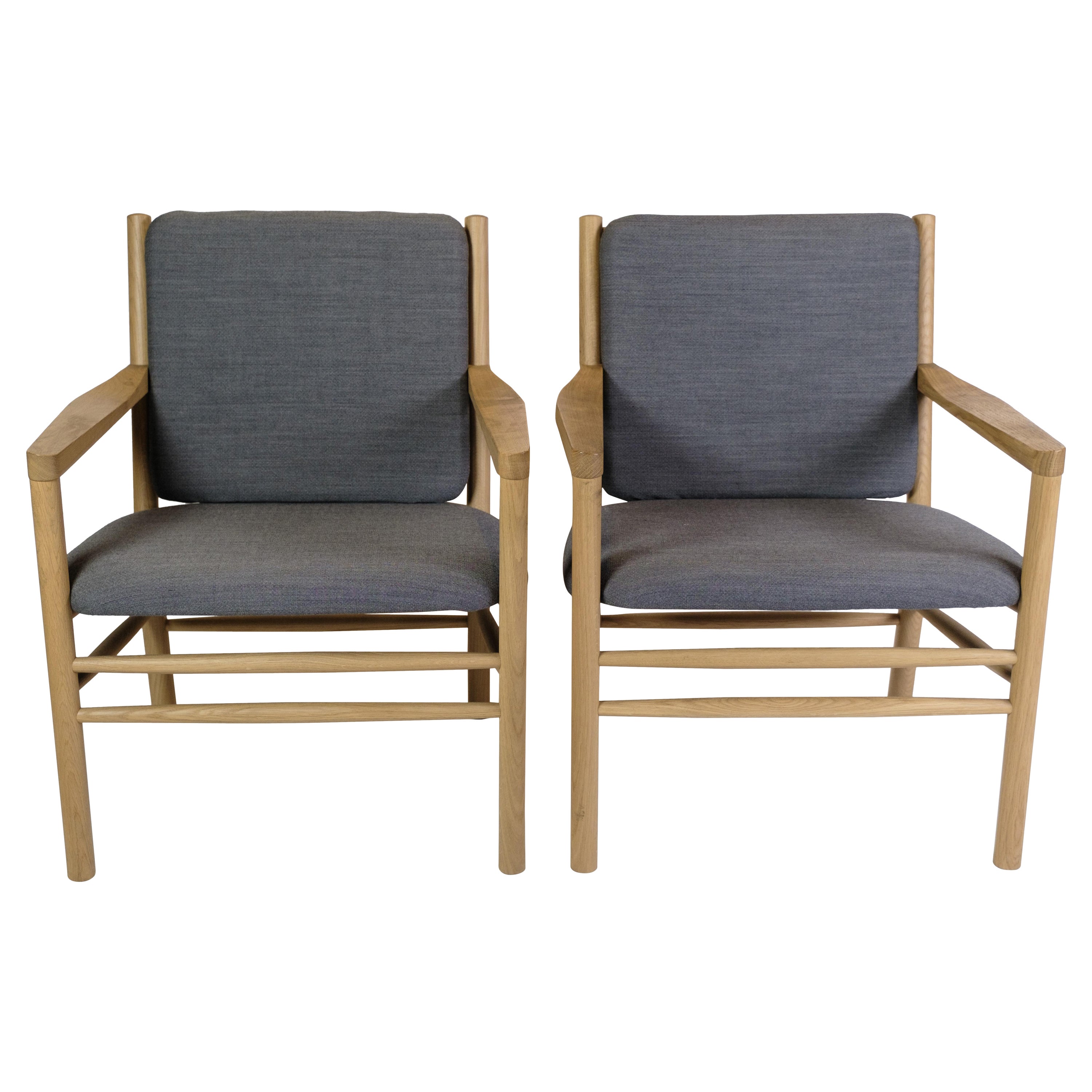 Set Of 2 Armchairs Model J147 Made In Oak By Erik Ole J. Made By FDB  For Sale