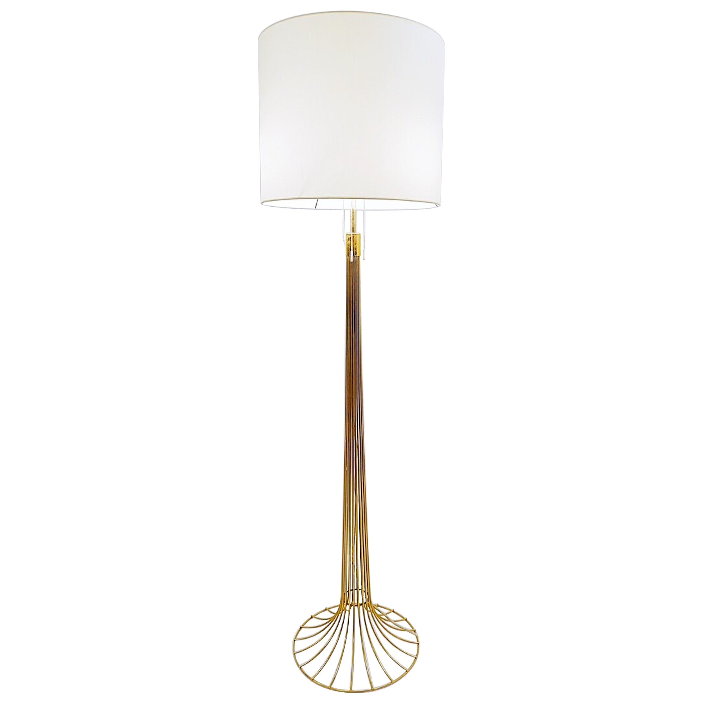 Mid Century Modern Floor Lamp by Verner Panton for Fritz Hansen  For Sale