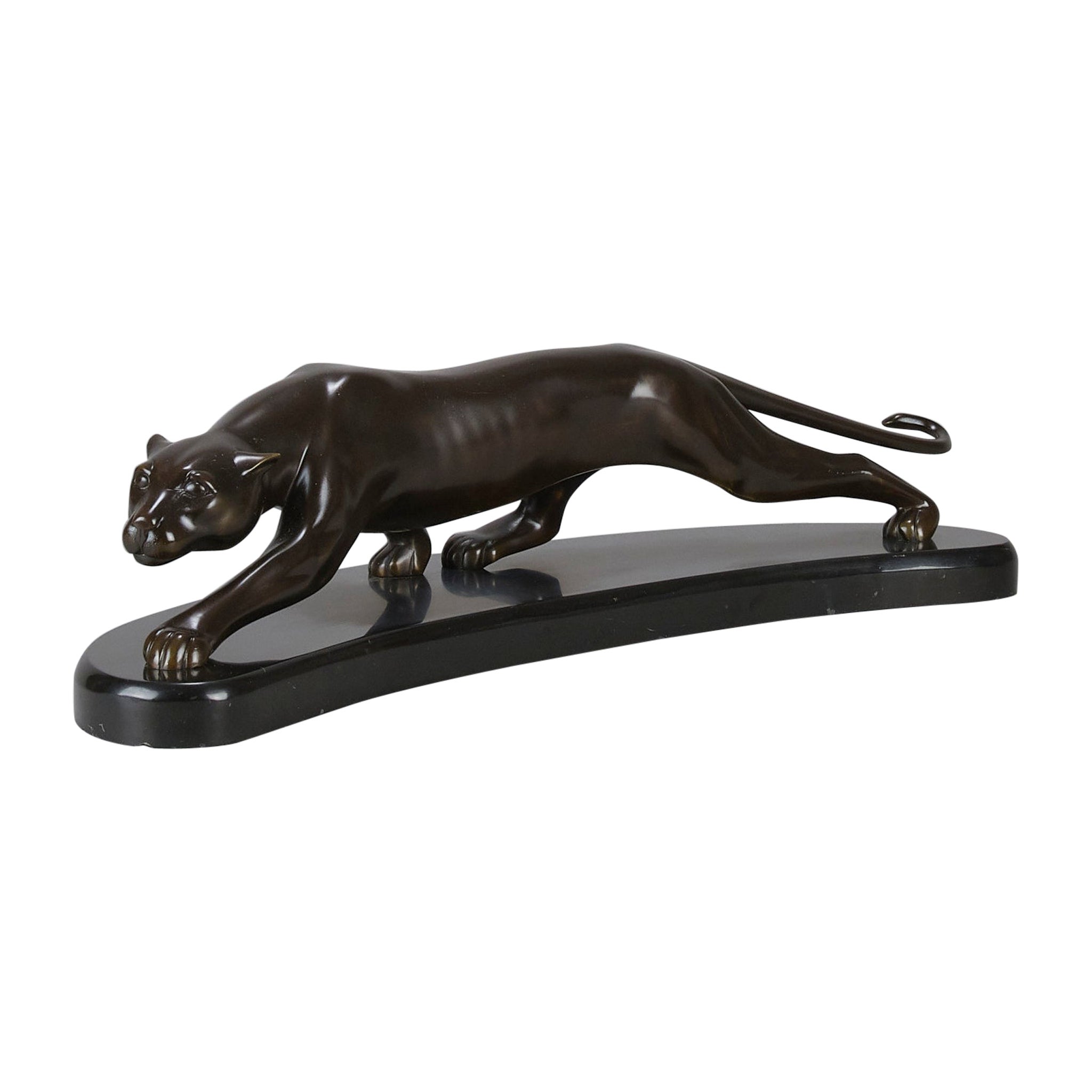 Early 20th Century Art Deco Bronze Sculpture "Panther" by Georges Lavroff For Sale