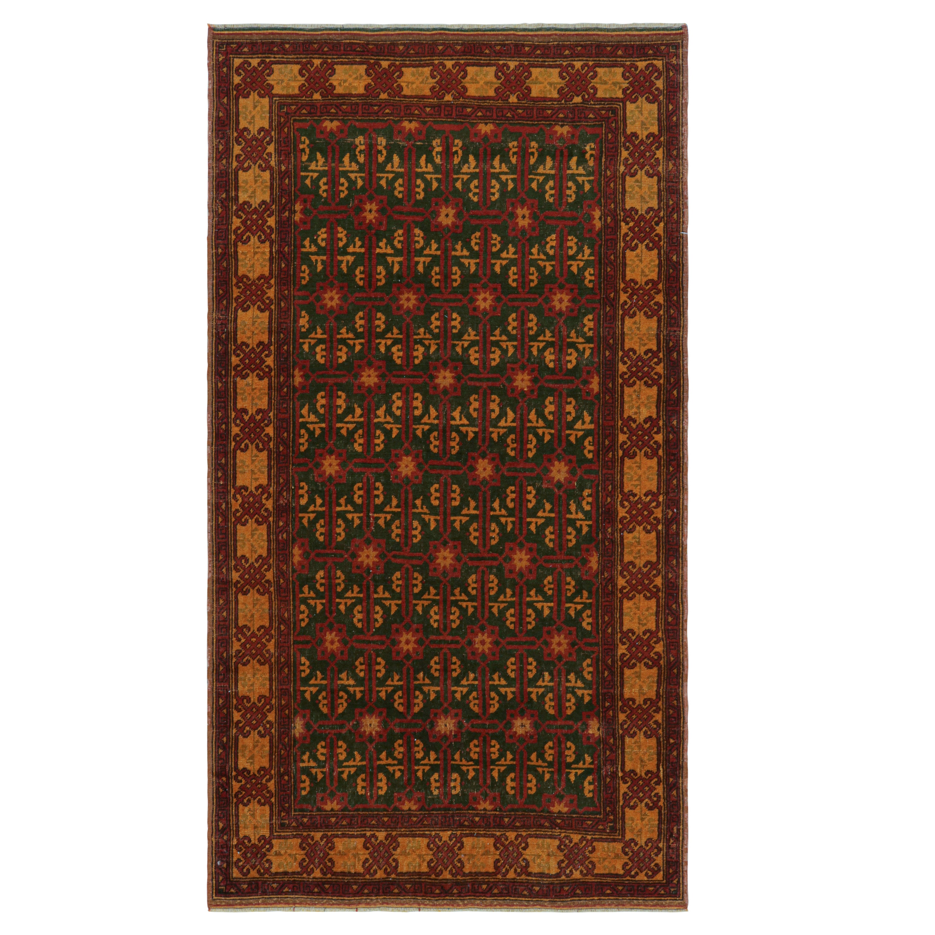Vintage Mid-Century Geometric Floral Red And Green Wool Rug - Orange-Brown Accen For Sale