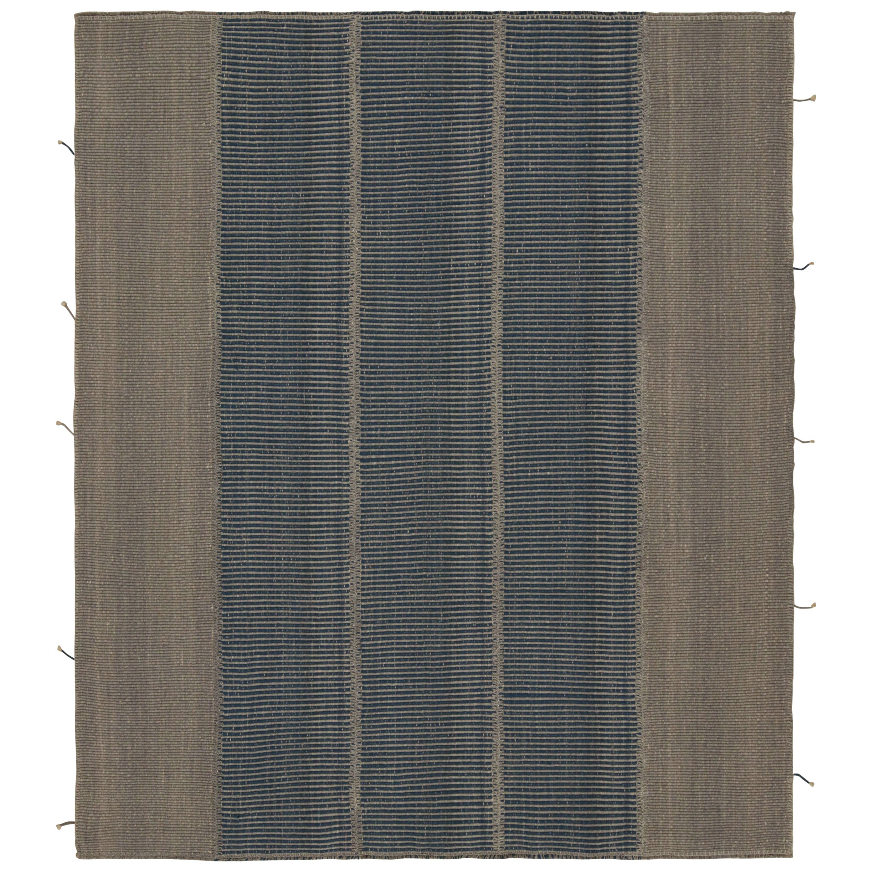 Rug & Kilim's Contemporary Kilim in Grau und Blau Textural Stripes 