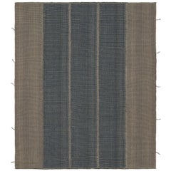 Rug & Kilim's Contemporary Kilim in Gray and Blue Textural Stripes (Kilim contemporain à rayures texturées grises et bleues) 