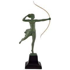 Sculpture Art déco française de Diane nue avec arc par De Marco:: 1930